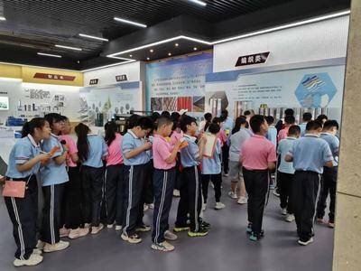 安平第三实验小学参观丝网六大类